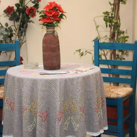 Mmebassia לינה וארוחת בוקר