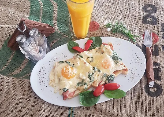 Mmebassia 住宿加早餐酒店 3*